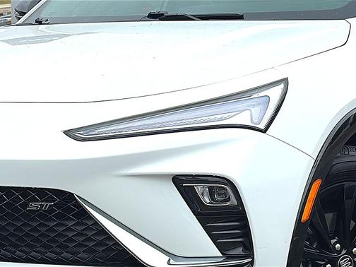 2024 Buick Envista Sport Touring FWD