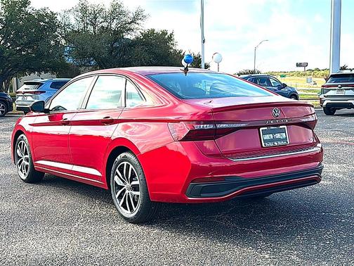 2026 Volkswagen Jetta 1.4T SE