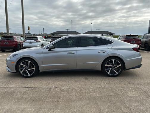 2021 Hyundai SONATA SEL Plus