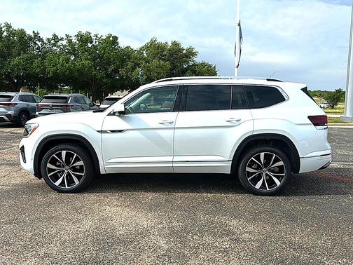 Opal White Pearl 2026 Volkswagen Atlas 2.0T SEL Premium R-Line 4MOTION