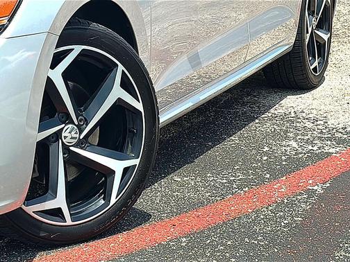 Reflex Silver Metallic 2020 Volkswagen Passat 2.0T R-Line