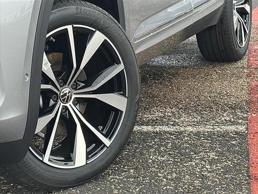 2025 Volkswagen Atlas 2.0T SEL Premium R-Line 4MOTION