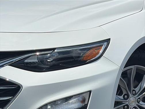 2021 Chevrolet Malibu FWD LT