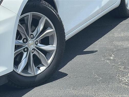 2021 Chevrolet Malibu FWD LT