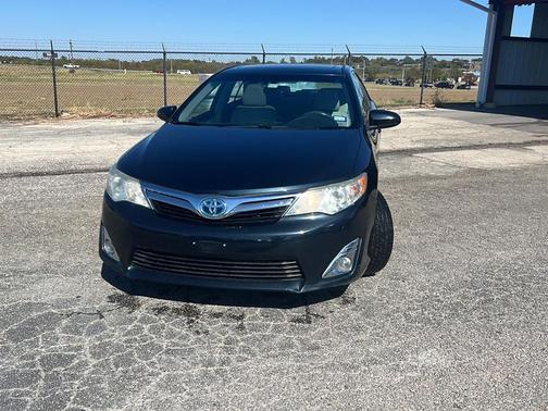 2014 Toyota Camry Hybrid XLE