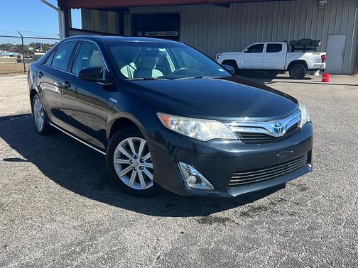 2014 Toyota Camry Hybrid XLE
