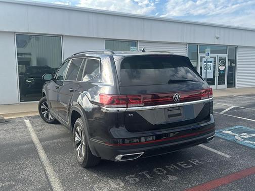 2024 Volkswagen Atlas 2.0T SE