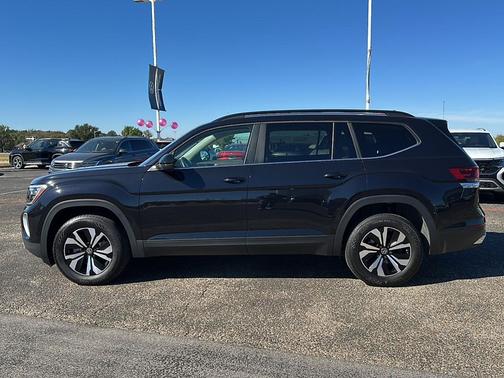 2024 Volkswagen Atlas 2.0T SE