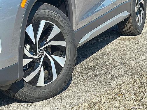 Pyrite Silver Metallic 2026 Volkswagen Tiguan 2.0T S