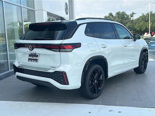 2025 Volkswagen Tiguan 2.0T SE R-Line Black 4MOTION