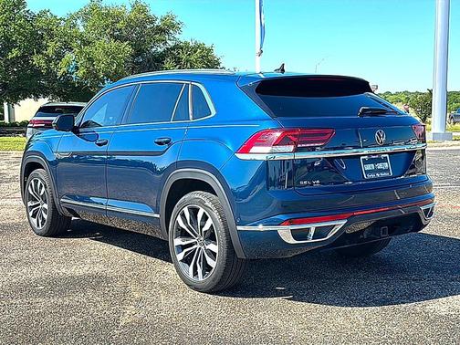 2023 Volkswagen Atlas Cross Sport 3.6L V6 SEL Premium R-Line