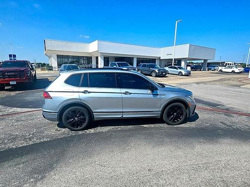 silver 2022 Volkswagen Tiguan 2.0T SE R-Line Black