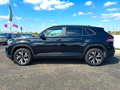2026 Volkswagen Atlas Cross Sport 2.0T SE