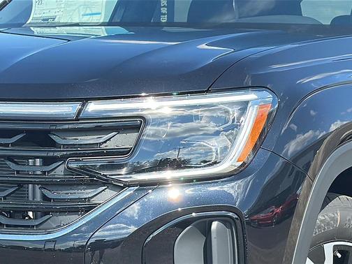 2026 Volkswagen Atlas Cross Sport 2.0T SE