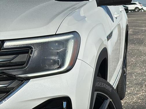 2025 Volkswagen Atlas 2.0T SEL Premium R-Line 4MOTION