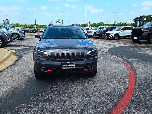 Granite Crystal Metallic Clearcoat 2022 Jeep Cherokee Trailhawk