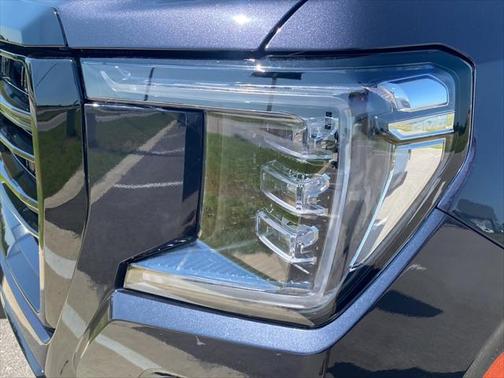 2023 GMC Yukon 4WD AT4