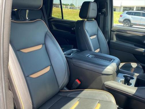 2023 GMC Yukon 4WD AT4