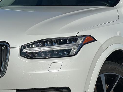 2023 Volvo XC90 B6 Plus 7-Seater