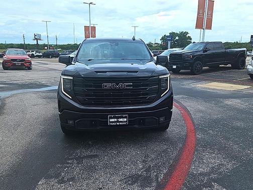 Onyx Black 2022 GMC Sierra 1500 Elevation