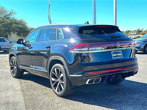 2026 Volkswagen Atlas Cross Sport 2.0T SEL Premium