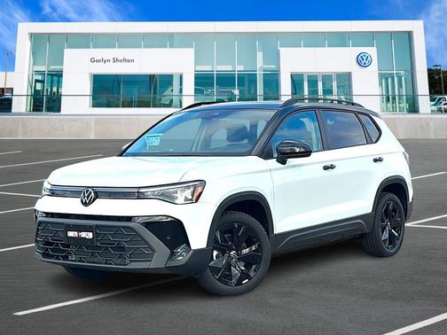 2026 Volkswagen Taos SE Black