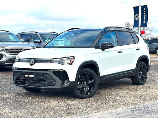 2026 Volkswagen Taos SE Black