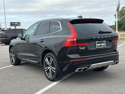 2018 Volvo XC60 T5 Momentum