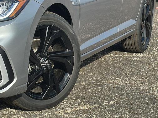 2026 Volkswagen Jetta 1.4T SE