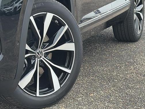 2025 Volkswagen Atlas 2.0T SEL Premium R-Line 4MOTION