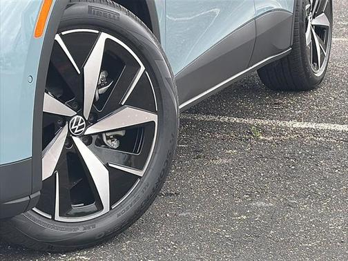 2025 Volkswagen ID.4 Pro