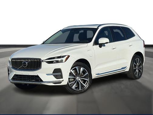 2022 Volvo XC60 Recharge Plug-In Hybrid T8 Inscription Expression
