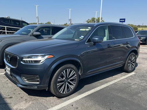 Denim Blue Metallic 2022 Volvo XC90 T6 Momentum
