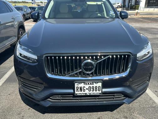 Denim Blue Metallic 2022 Volvo XC90 T6 Momentum