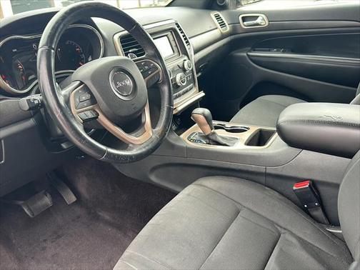 2016 Jeep Grand Cherokee Laredo