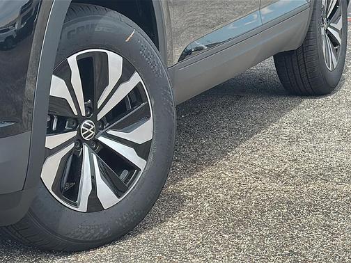 2026 Volkswagen Atlas Cross Sport 2.0T SE