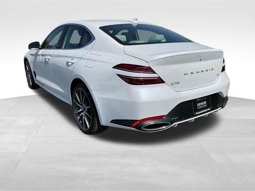 2025 Genesis G70 2.5T