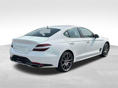 2025 Genesis G70 2.5T