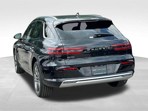 2025 Genesis Electrified GV70 Advanced