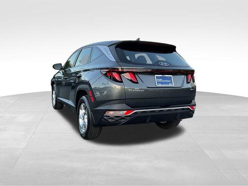 2023 Hyundai TUCSON SE