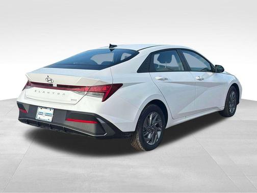 2025 Hyundai ELANTRA HEV Blue