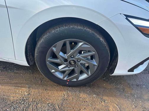 2025 Hyundai ELANTRA HEV Blue