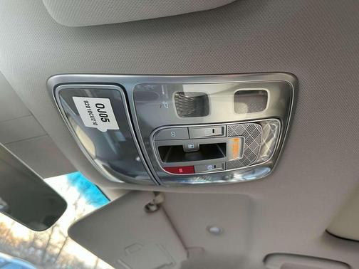 2025 Genesis GV60 Standard