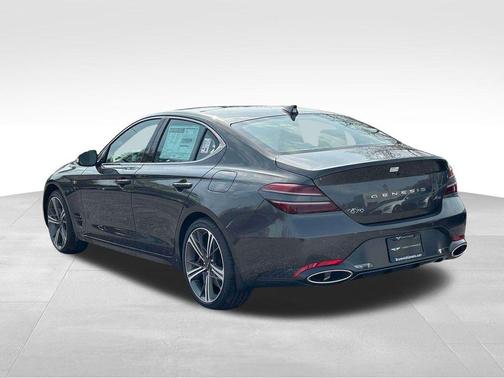 2025 Genesis G70 2.5T
