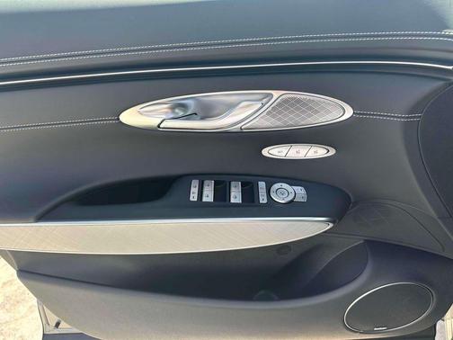 2025 Genesis Electrified GV70 Advanced