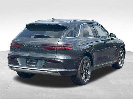 2025 Genesis Electrified GV70 Advanced