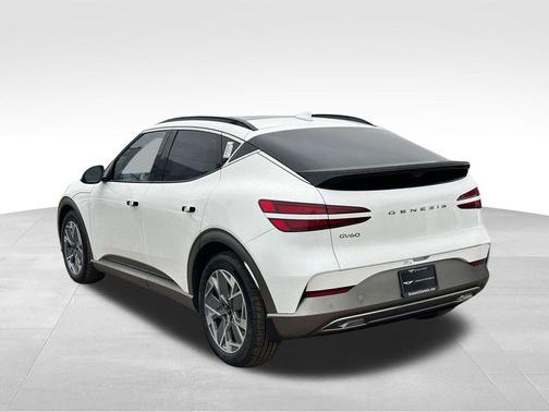 2025 Genesis GV60 Standard