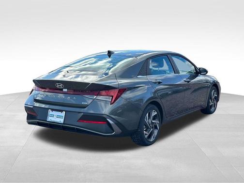 2025 Hyundai ELANTRA HEV Limited