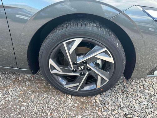 2025 Hyundai ELANTRA HEV Limited