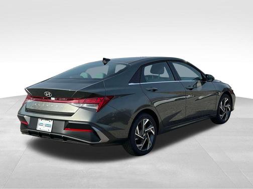 2025 Hyundai ELANTRA HEV Limited